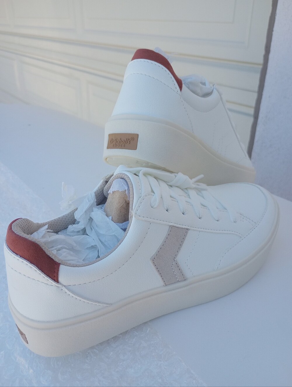 Dr. Scholl's Madison Lace Platform Sneakers. White, Cream & Cognac. Size 6.5